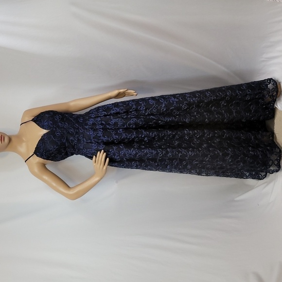 𝅺after Dark navy Blue Spaghetti Straps Gown - Picture 9 of 17